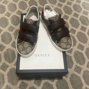 Guccis Size 10 toddler shoes